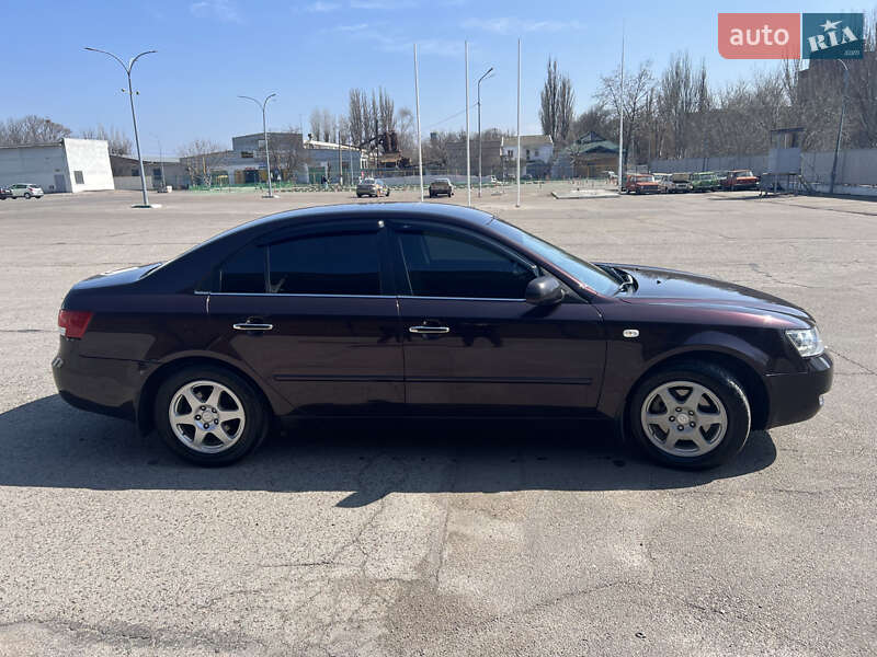 Седан Hyundai Sonata 2007 в Николаеве