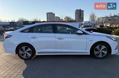 Седан Hyundai Sonata 2015 в 