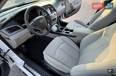 Седан Hyundai Sonata 2015 в 