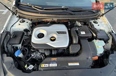 Седан Hyundai Sonata 2015 в 