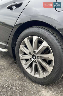 Седан Hyundai Sonata 2014 в 
