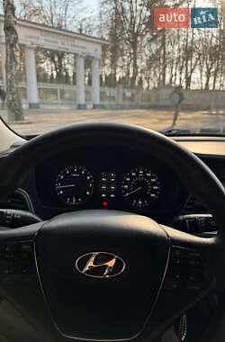 Седан Hyundai Sonata 2016 в 