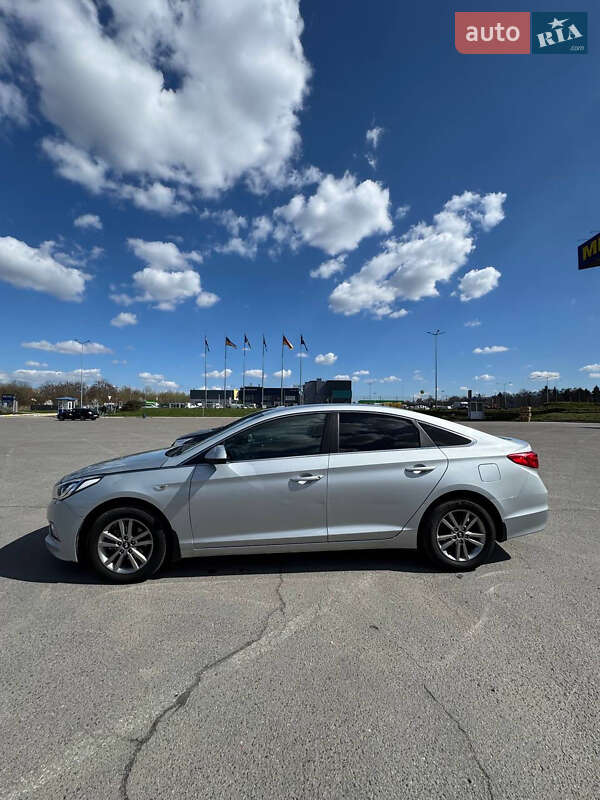 Седан Hyundai Sonata 2016 в Львове