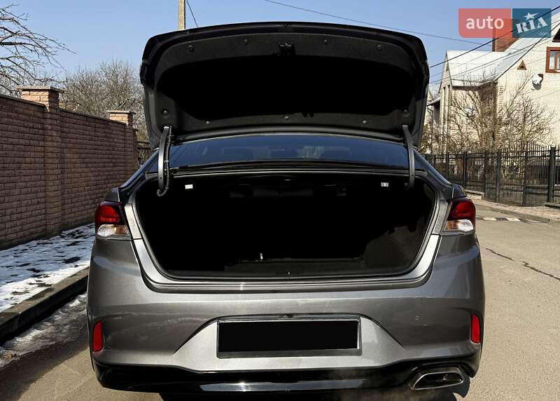 Седан Hyundai Sonata 2018 в Луцке