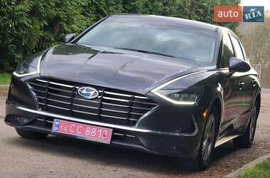 Седан Hyundai Sonata 2022 в 