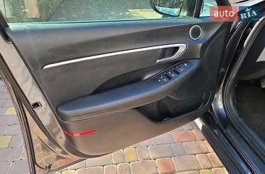 Седан Hyundai Sonata 2022 в 