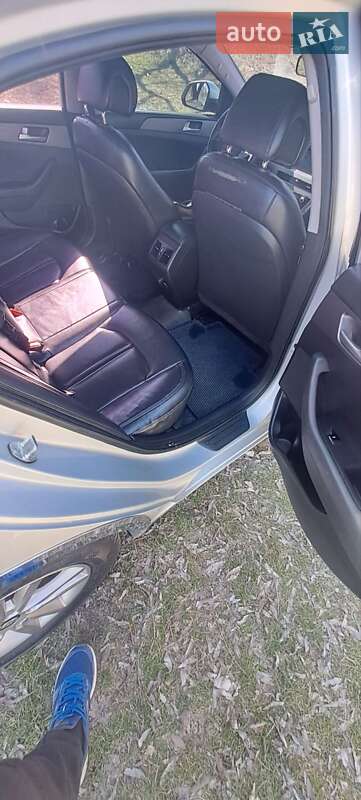 Седан Hyundai Sonata 2015 в Звягелі