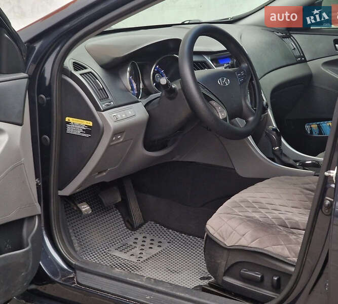 Седан Hyundai Sonata 2011 в Одессе