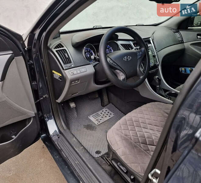 Седан Hyundai Sonata 2011 в Одессе