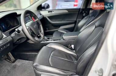 Седан Hyundai Sonata 2015 в 