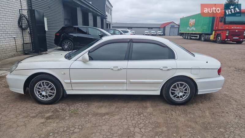 Седан Hyundai Sonata 2003 в Чернігові