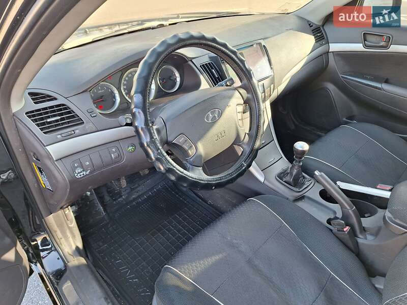 Седан Hyundai Sonata 2008 в Киеве