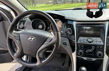 Седан Hyundai Sonata 2011 в 