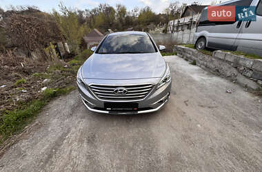 Седан Hyundai Sonata 2015 в 