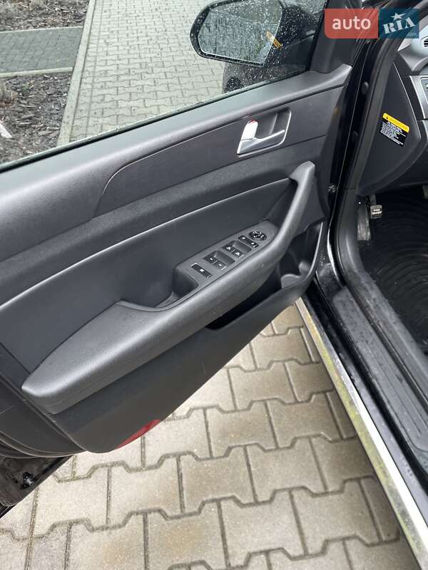 Седан Hyundai Sonata 2014 в Стрию