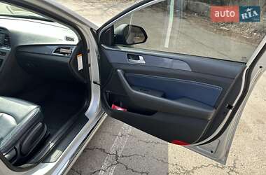 Седан Hyundai Sonata 2015 в 