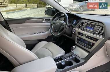 Седан Hyundai Sonata 2015 в 
