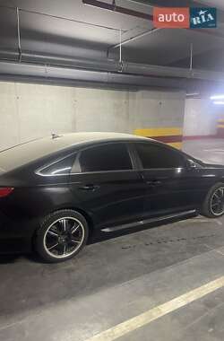 Седан Hyundai Sonata 2016 в Львові
