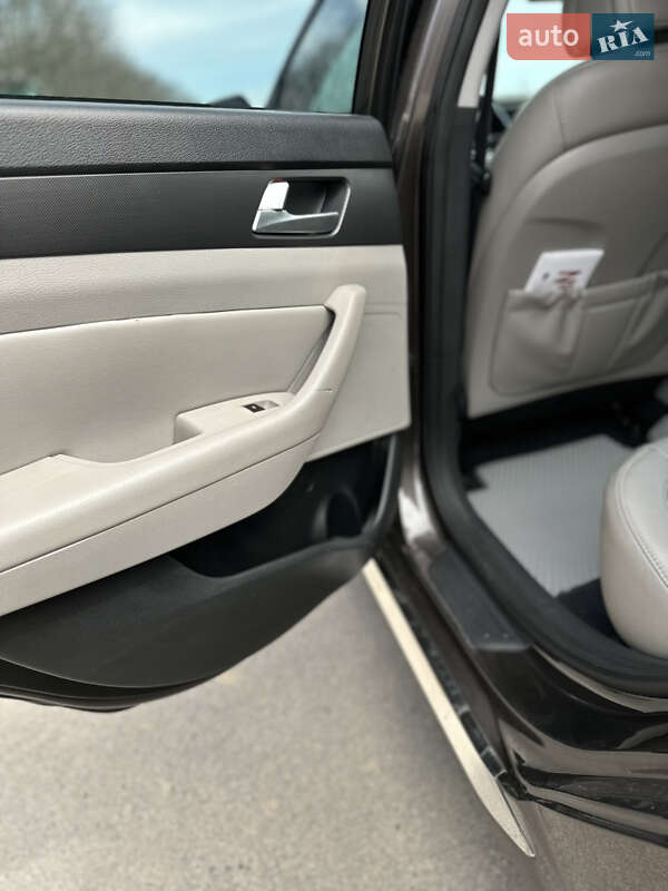 Седан Hyundai Sonata 2015 в Умани