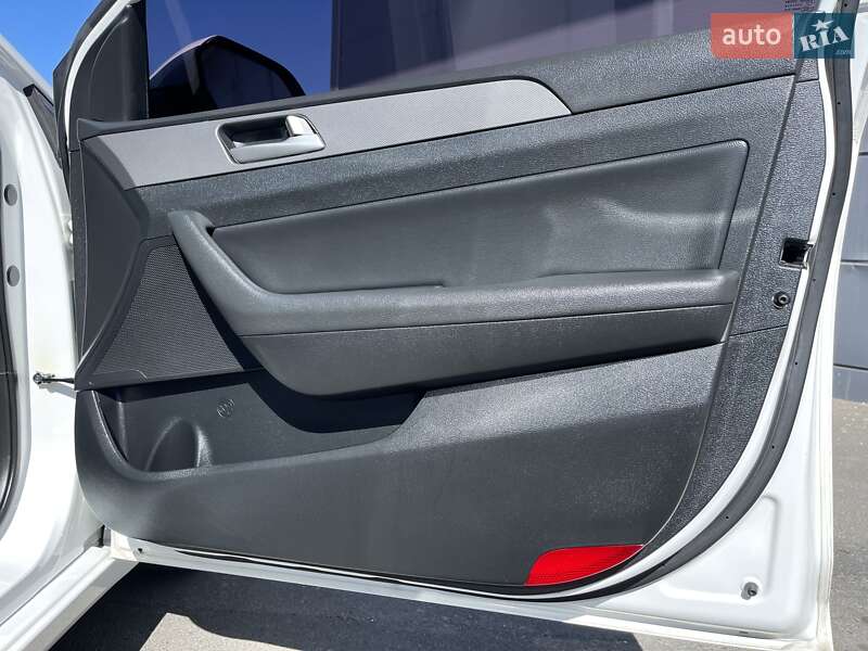 Седан Hyundai Sonata 2016 в Одессе фото 50 Седан Hyundai Sonata 2016 в Одессе