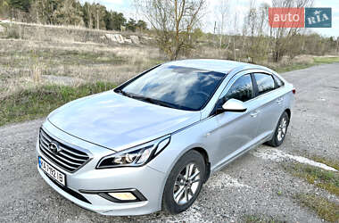Седан Hyundai Sonata 2015 в 