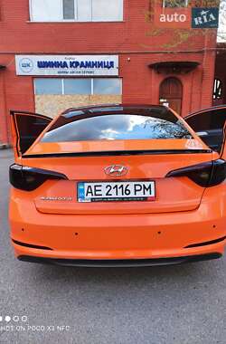 Седан Hyundai Sonata 2015 в 
