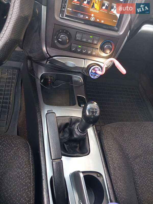 Седан Hyundai Sonata 2004 в Люботине фото 12 Седан Hyundai Sonata 2004 в Люботине