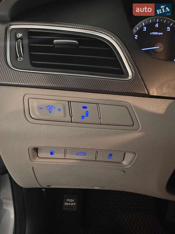 Седан Hyundai Sonata 2015 в Киеве фото 25 Седан Hyundai Sonata 2015 в Киеве