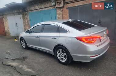 Седан Hyundai Sonata 2015 в 
