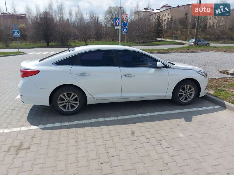 Седан Hyundai Sonata 2015 в Одессе