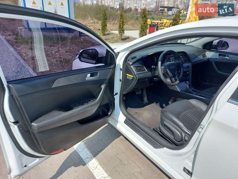 Седан Hyundai Sonata 2015 в Одессе