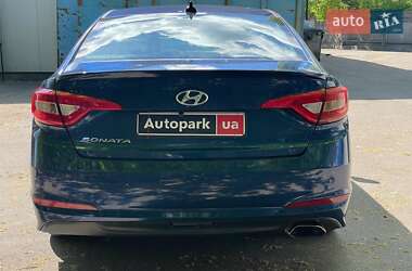Седан Hyundai Sonata 2016 в 