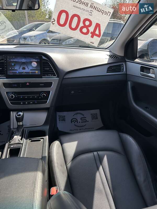 Седан Hyundai Sonata 2016 в Кривому Розі