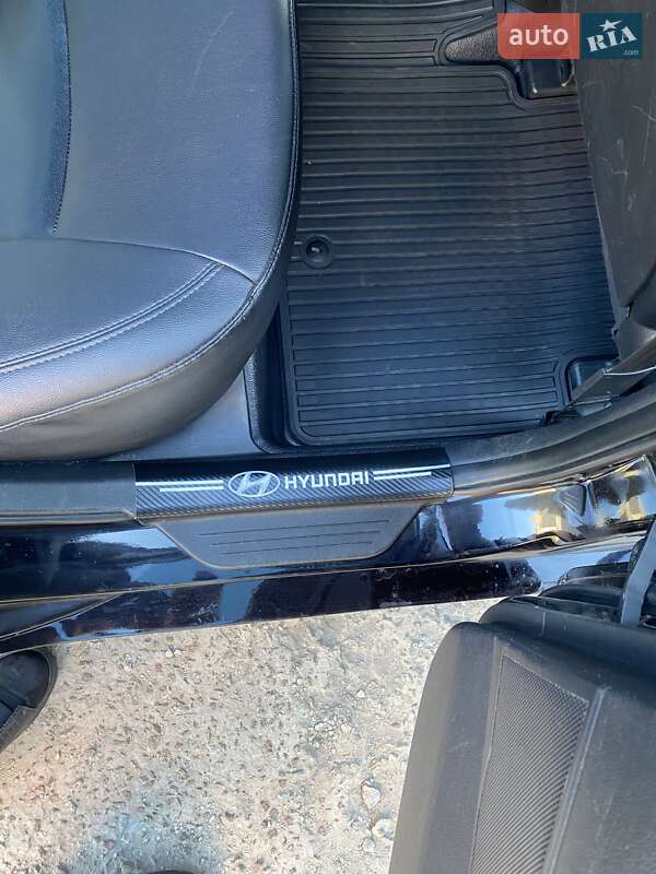 Седан Hyundai Sonata 2012 в Києві