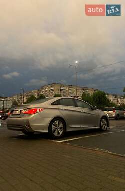 Седан Hyundai Sonata 2013 в 