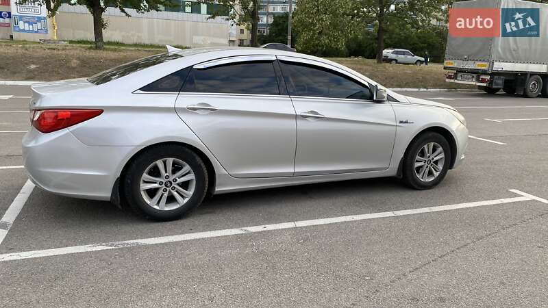 Седан Hyundai Sonata 2012 в Сумах