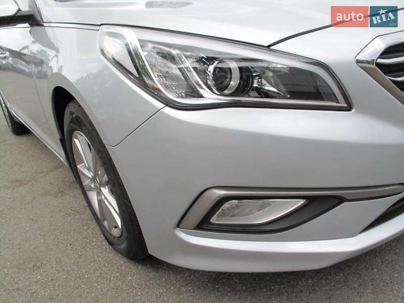 Седан Hyundai Sonata 2016 в Киеве