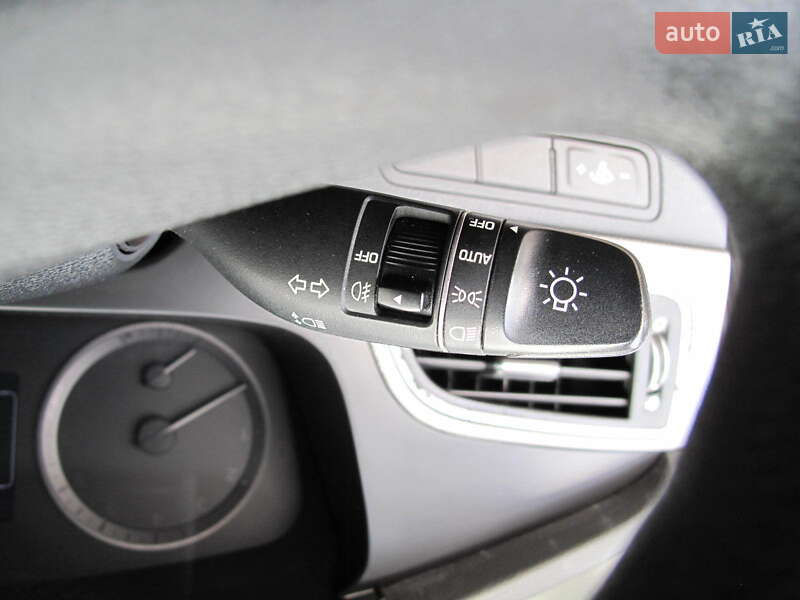 Седан Hyundai Sonata 2016 в Киеве