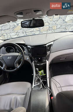 Седан Hyundai Sonata 2014 в 