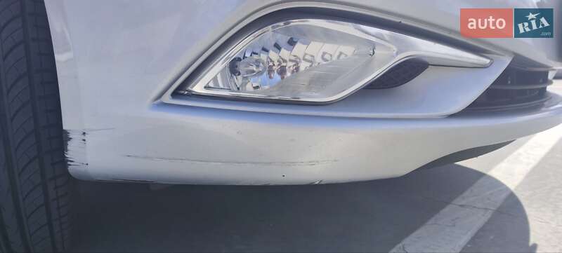 Седан Hyundai Sonata 2014 в Киеве