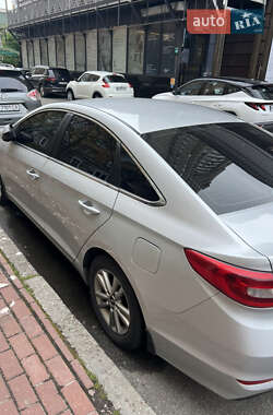 Седан Hyundai Sonata 2015 в 