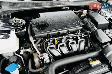 Седан Hyundai Sonata 2009 в 