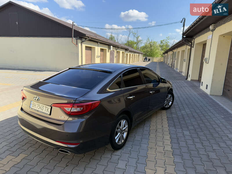 Седан Hyundai Sonata 2015 в Измаиле