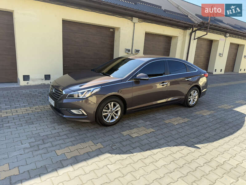 Седан Hyundai Sonata 2015 в Измаиле