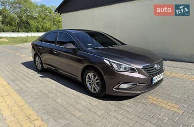 Седан Hyundai Sonata 2015 в 