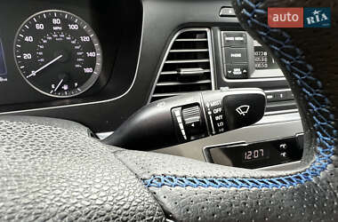 Седан Hyundai Sonata 2017 в 