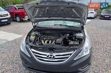 Седан Hyundai Sonata 2012 в 