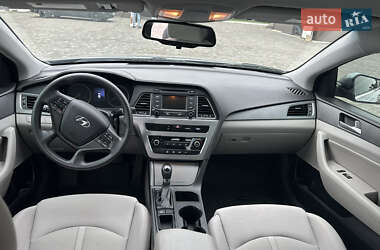 Седан Hyundai Sonata 2015 в 