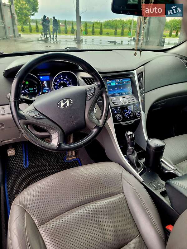 Седан Hyundai Sonata 2014 в Львове