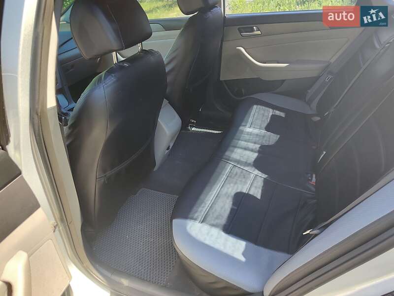 Седан Hyundai Sonata 2014 в Кременчуці